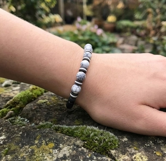 Handmade Beaded White Howlite-style & Black Onyx-style Stretch Bracelet, Boho Jewelry