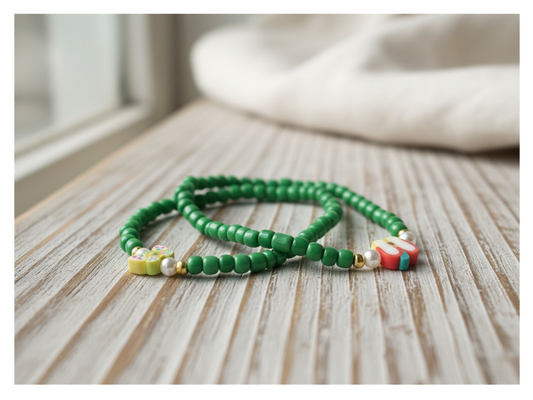 Handmade Vibrant Green Sliced-Apple and Butterfly-like Charm Beaded Bracelet, Teen Jewelry, Novelty Bracelet, Boho-chic