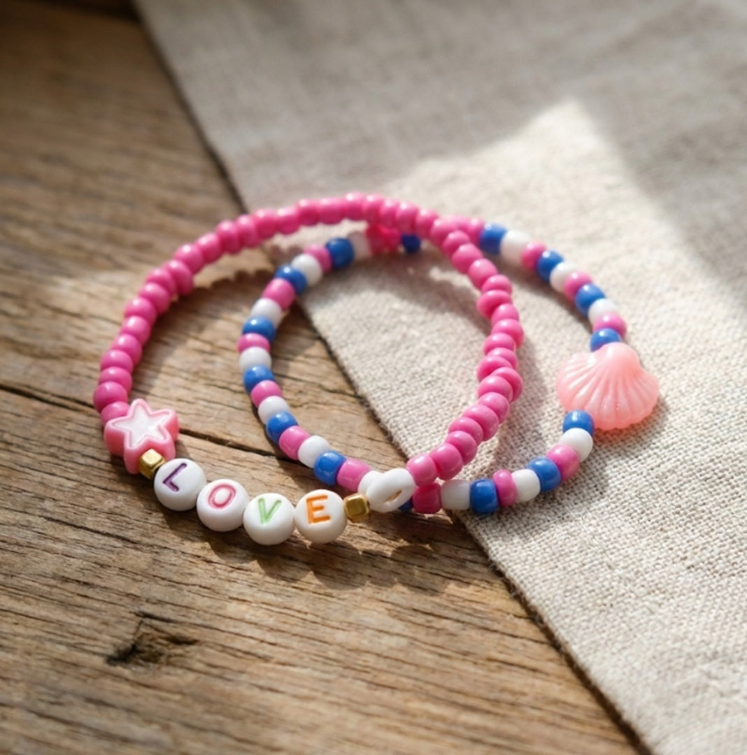 Handmade Love & Shell Beaded Friendship Bracelet Set – Pink Star, Pastel Shell Charm & Letter Beads “LOVE,” Jewelry Gift for Kids/Teens