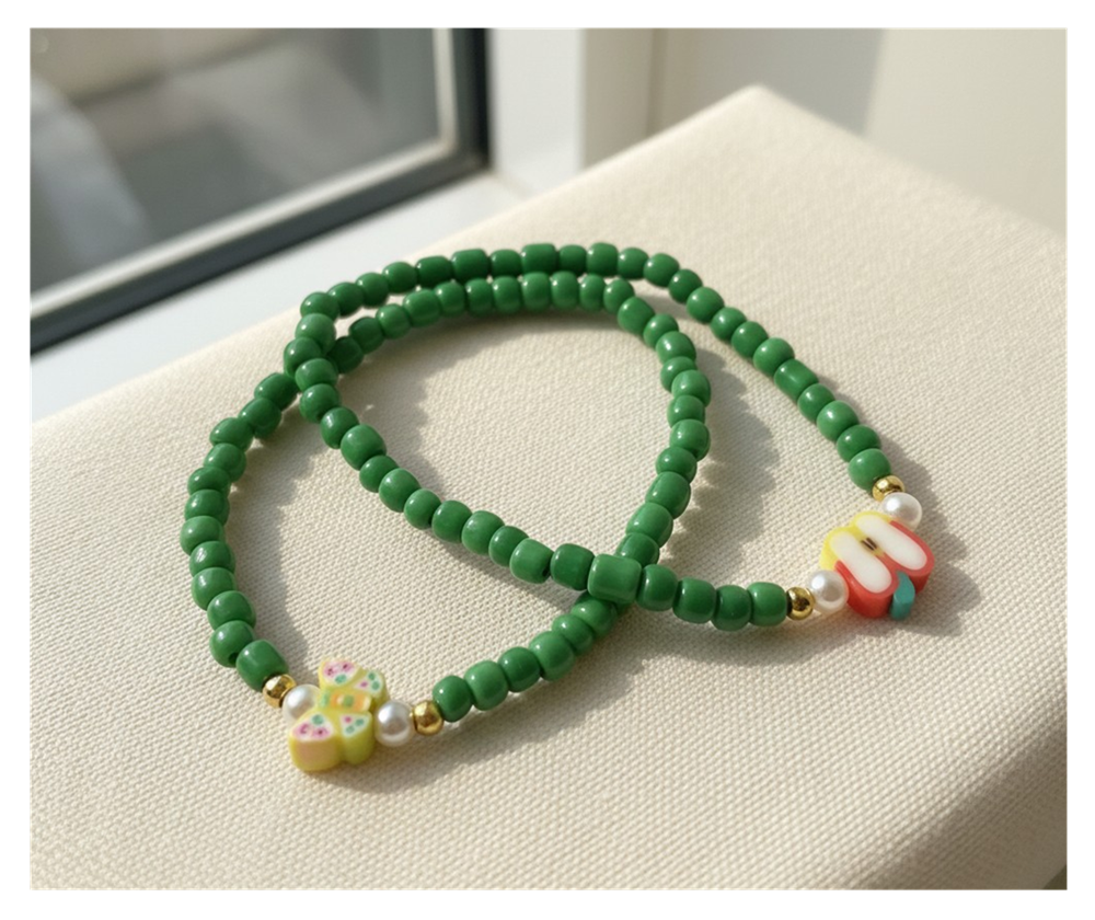Handmade Vibrant Green Sliced-Apple and Butterfly-like Charm Beaded Bracelet, Teen Jewelry, Novelty Bracelet, Boho-chic